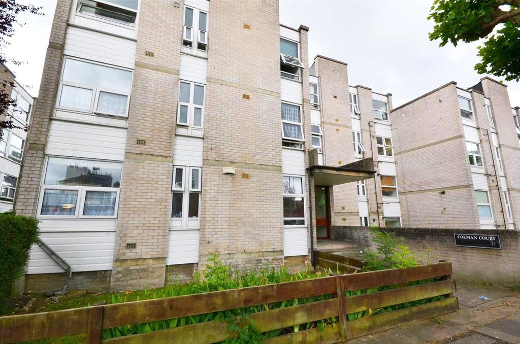 Christchurch Avenue, North Finchley 2 bed flat £1,400 pcm (£323 pw)