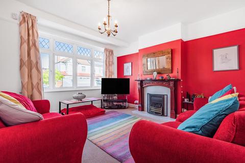 26 Meadow Close, London, SW20 9JB