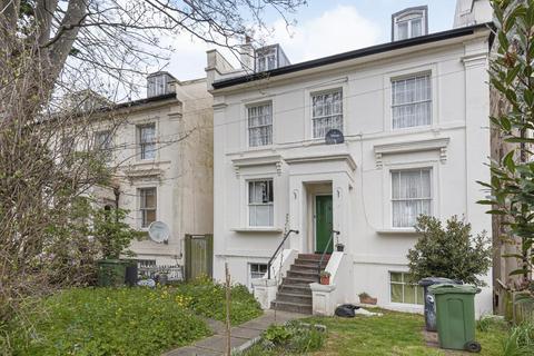 Flat 2, 21 Moorland Road, London, SW9 8UA