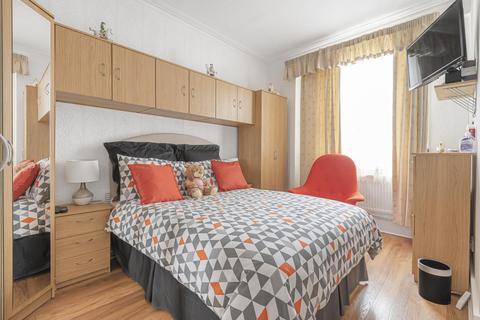 Flat 2, 21 Moorland Road, London, SW9 8UA