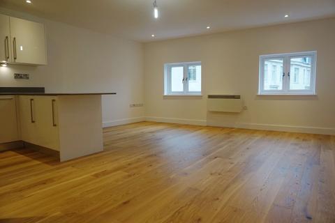 2 bedroom apartment to rent, Thayer Street, London