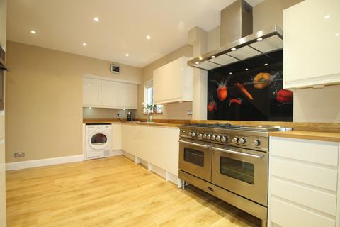 1 Stirling Drive, Orpington, BR6 9DW