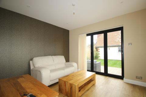 1 Stirling Drive, Orpington, BR6 9DW