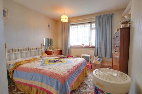 10 Burghclere Road, Southampton, SO19 9NR