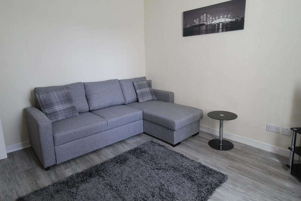 Lounge 1