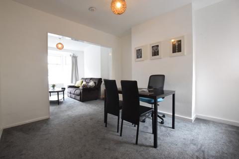 14 Ferndale Road, Exeter, EX2 9BW
