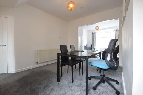 14 Ferndale Road, Exeter, EX2 9BW