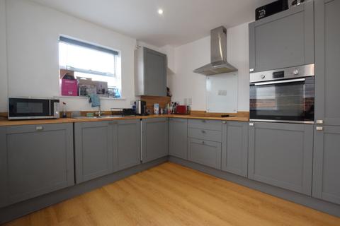 14 Ferndale Road, Exeter, EX2 9BW