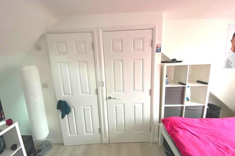 1 bedroom in a house share to rent - Tottenham , N17
