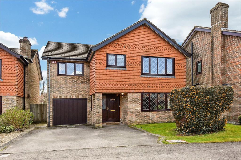 Hanger Way, Petersfield, Hampshire, GU31 4 bed detached house £700,000