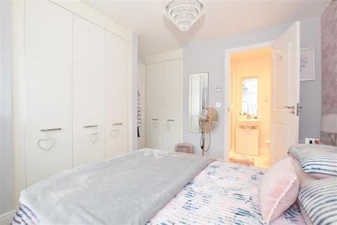 6 Clay Place, Halling, Rochester, ME2 1FN