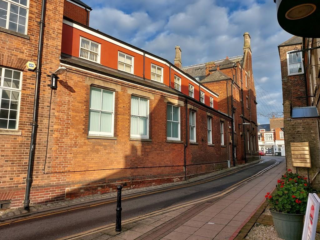 Post Office Lane, Wisbech Office £3,887 pcm (£897 pw)