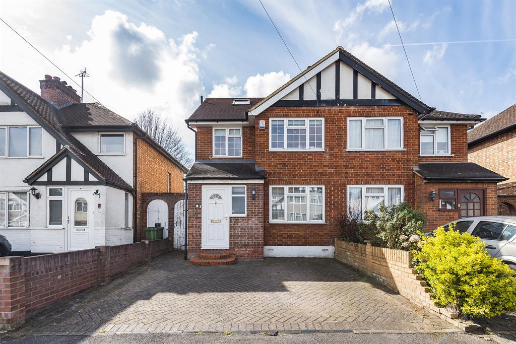 Gresham Road, Hillingdon, Middlesex, UB10 0HT 4 bed semidetached house