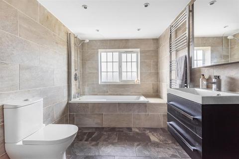 13 Gresham Road, Uxbridge, UB10 0HT