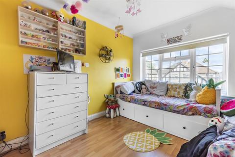 13 Gresham Road, Uxbridge, UB10 0HT