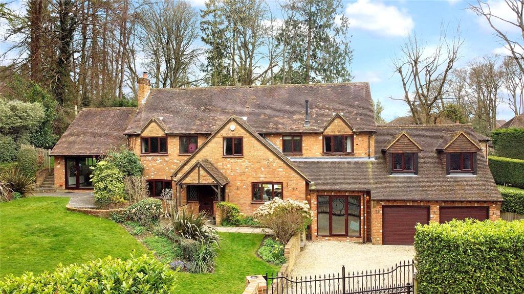 Manor Road, Penn, High 5 bed detached house £1,795,000