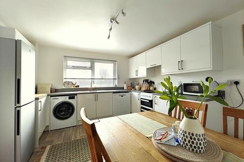 3 bedroom terraced house to rent, St Mawes