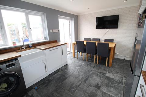 3 Brunel Close, Westbury, BA13 3TZ