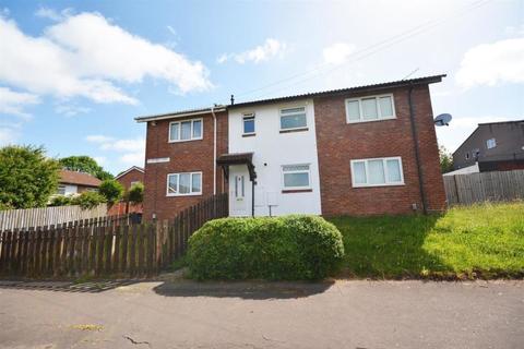 2 bedroom terraced house to rent - St Nicholas Court, Pentwyn