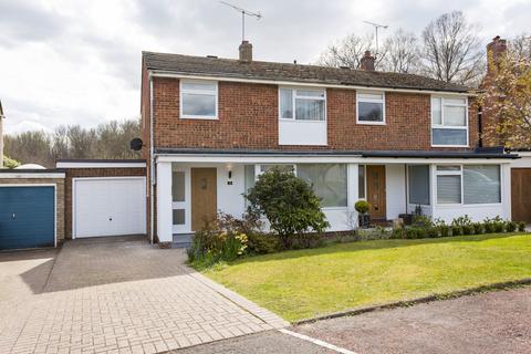 35 Chieveley Drive, Tunbridge Wells, TN2 5HG