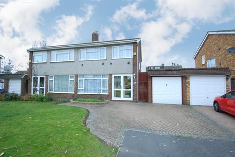 17 Raymond Close, Colnbrook, Slough, SL3 0PP
