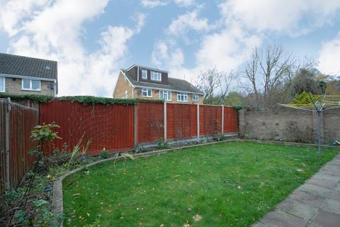 17 Raymond Close, Colnbrook, Slough, SL3 0PP