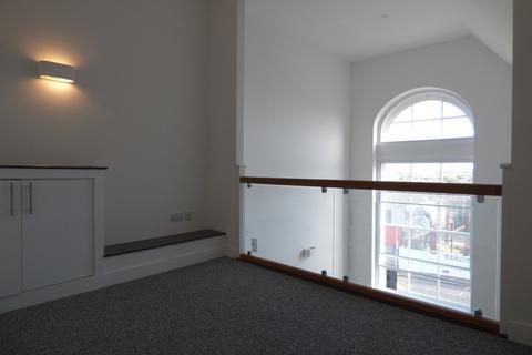 undefined, Victoria Road, Swindon SN1