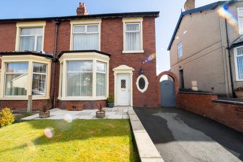 84 Sunnyhurst Lane, Darwen, BB3 1JT
