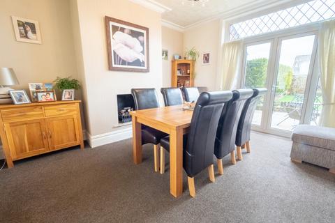 84 Sunnyhurst Lane, Darwen, BB3 1JT