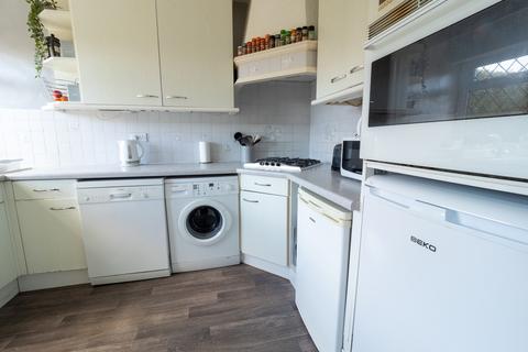 84 Sunnyhurst Lane, Darwen, BB3 1JT