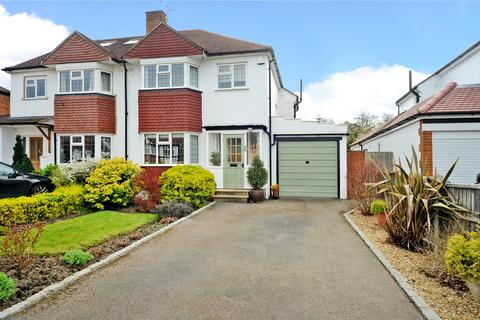 56 Mortimer Crescent, Worcester Park, KT4 7QW