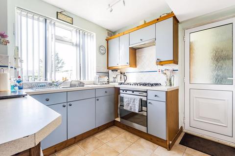 36 Selbourne Square, Godstone, RH9 8AT
