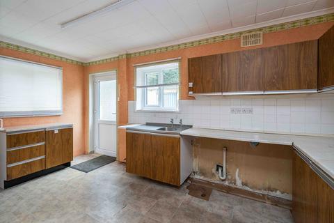 135 Chart Downs, Dorking, RH5 4DE