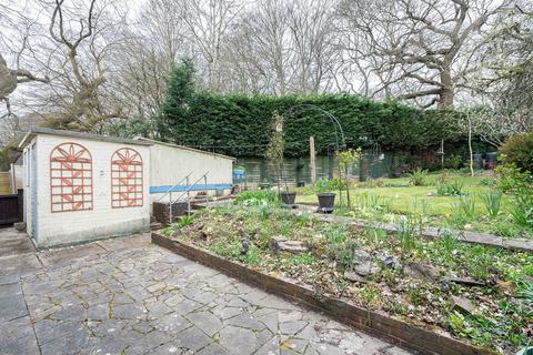 135 Chart Downs, Dorking, RH5 4DE