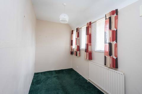 135 Chart Downs, Dorking, RH5 4DE