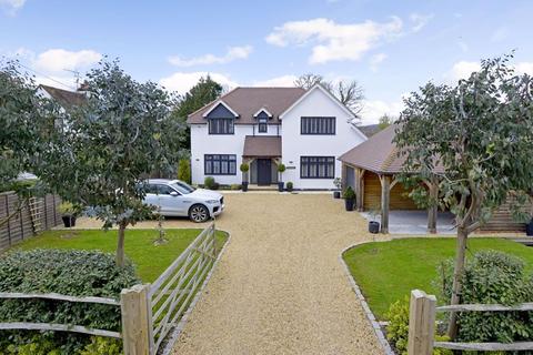 St Anthony Avenue Road, Cranleigh, GU6 7LL