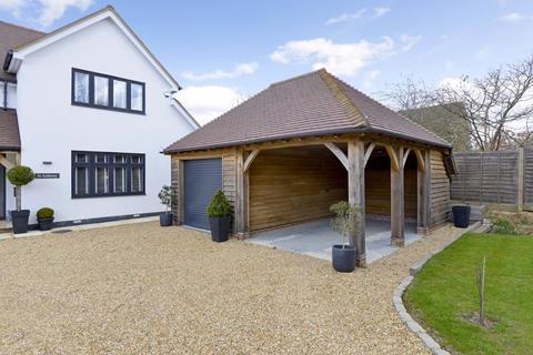 St Anthony Avenue Road, Cranleigh, GU6 7LL