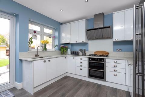51 Wyncham Avenue, Sidcup, DA15 8EU