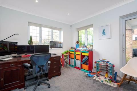 50 Crescent Road, Sidcup, DA15 7HW