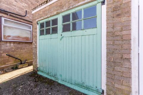 35 Appledore Crescent, Sidcup, DA14 6RG