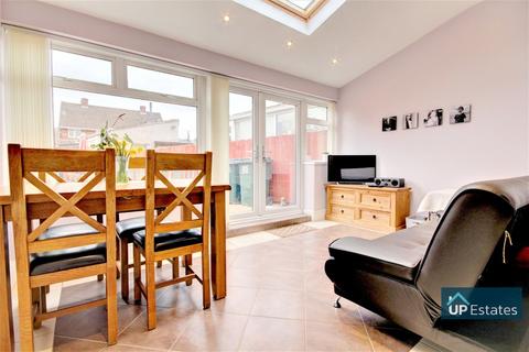 105 Elgar Road, Coventry, CV6 7JG