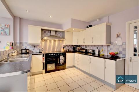 105 Elgar Road, Coventry, CV6 7JG