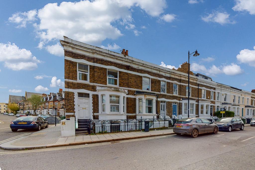 Ferndale Road, Clapham 5 bed end of terrace house £3,750 pcm (£865 pw)