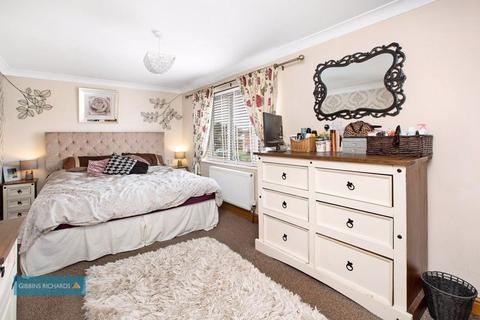 12 Blackdown Road, Taunton, TA2 8EZ