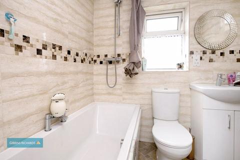 12 Blackdown Road, Taunton, TA2 8EZ