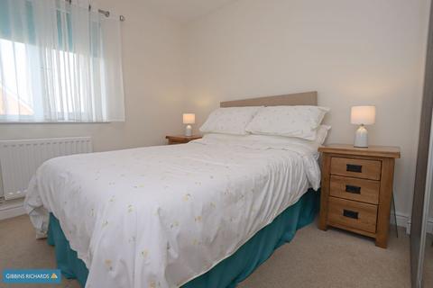 3 Furs Close, Monkton Heathfield, Taunton, TA2 8GH