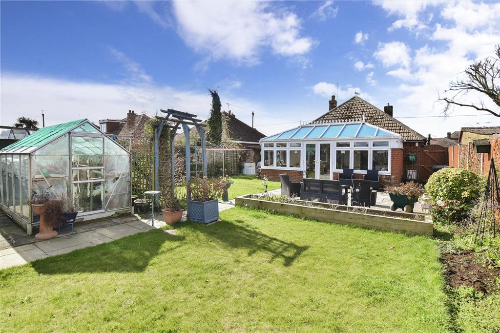 King Edward Road, Birchington, Kent 2 bed detached bungalow £375,000