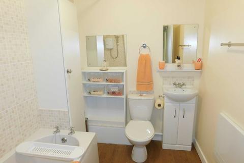 1 bedroom flat to rent, Gainsborough Court, King's Lynn