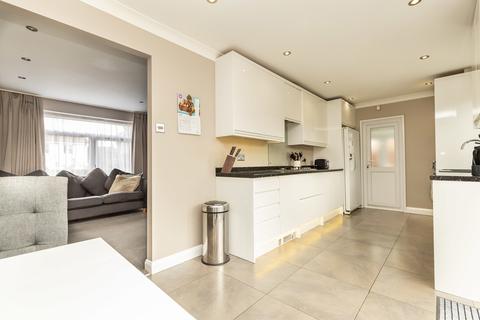 63 Sunnyside Road, Epping, CM16 4JW