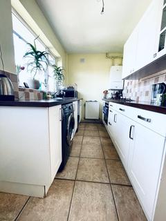 26 Lea Farm Road, Leeds, LS5 3QP
